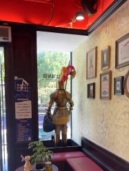 -东方先生国潮男士理发馆