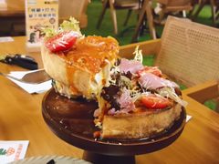 -Dragon Pizza•圆脸龙披萨·牛排餐厅