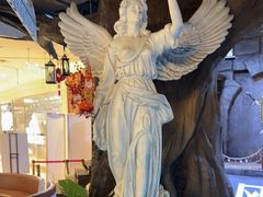 -暴风岛沉浸式体验馆(百联世纪店)