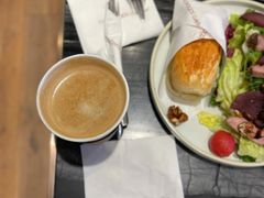 燕麦拿铁-THE WOODS 简餐 (国贸商城店)