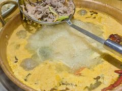 -洱火云南酸菜牛肉火锅(石景山当代商城店)