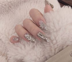 -Pink You美甲美睫纹绣定制中心