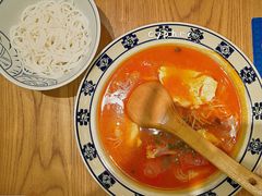 版纳番茄酸汤鱼米线-刀小蛮半只鸡过桥米线(家乐福四元桥店)