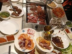 -爱客得牛排海鲜烤肉·火锅自助(春熙路黑金好店)