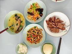 -爱月宝月嫂·育儿嫂(哈尔滨总店)