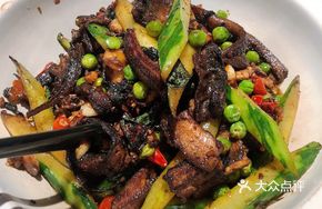 Mountain Tea Oil Stewed Yuanjiang Wild Eel