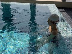 -珠海瑞吉酒店游泳池