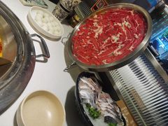 -老房老舍重庆火锅(假日城市店)