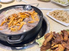 -九寨特色牦牛肉汤锅 羊肉汤锅