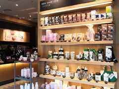 -星巴克(嘉定中信泰富万达广场店)