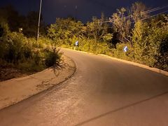 -鬼笑石后山停车场
