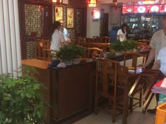 大堂-陈寔包子王·卤煮小肠·京味小吃(龙潭店)
