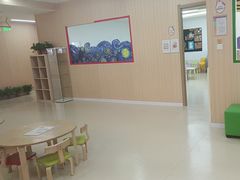 -爱威盛亲子俱乐部·纽约国际早托中心
