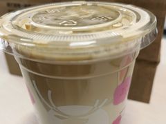 樱花白巧瑞纳冰-瑞幸咖啡(三里屯SOHO-6号楼店)