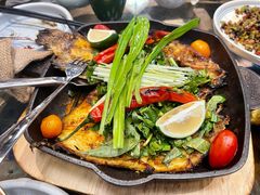 香茅草烤罗非鱼-云海肴·汽锅鸡·云南菜(天山百盛优客店)