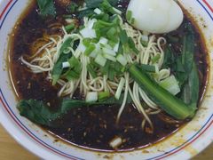 -叶伟胡辣壳面(两路口店)