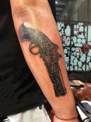 -游刃刺青TATTOO纹身工作室