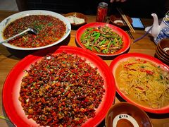 -半步颠小酒馆(繁花中心)