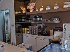 -Fridi Patisserie Cafe