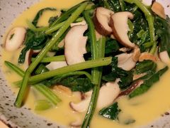 奶油菠菜-穹六人间 people 6(岳阳路店)