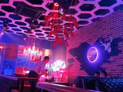 -汉斯酒吧