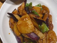 -关东小磨东北菜(上海长风大悦城店)