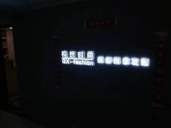 -构想时尚发型会所