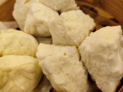 蜜汁叉烧包-点都德(大茶楼店)