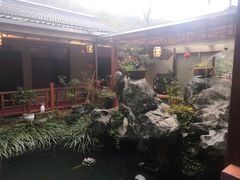 -山明水秀农庄