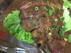 瓦罐密制风味烤羊腿-东顺全羊坊烧烤炒菜莜面(张北店)
