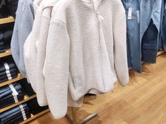 -优衣库(郑州丹尼斯大卫城店)