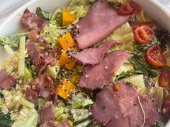 烤牛肉芝士色拉配油醋汁-G+KITCHEN(龙湖狮山天街店)