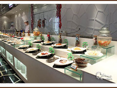 -银鲨国际美食百汇(金牛万达广场店)