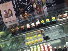 -LINE FRIENDS Garosu-gil Flagship Store
