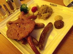 -LENBACH兰巴赫西餐啤酒坊(大连星海广场店)