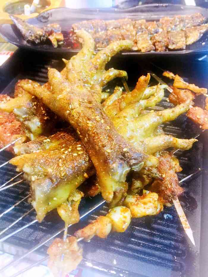 哈尔滨小串(胶南总店)-"[白眼]新装修后,[傲慢]还是第头一次来.