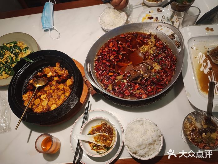 蜀香格格•剁椒鱼头(龙西店)图片