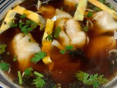 手剥鲜虾大馄饨-弄堂小笼包(天津南开大悦城店)