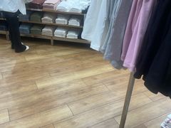 -优衣库(上海虹口龙之梦店)