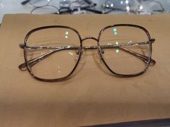 -沫芮眼镜·蔡司官方授权店(人民广场店)