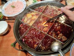 -周小明火锅(黑金冠社区店)