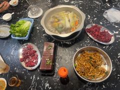 -牛一煲美食(江高店)
