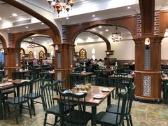 大堂-清真·玛丽亚新疆菜主题餐厅(浙江中路店)