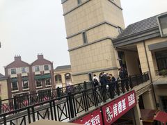 -王府井奥莱临潼小镇(临潼店)