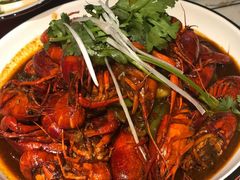 -虾弄弄海派小龙虾·牛羊蝎子火锅