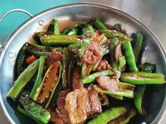 -芦茨金富饭庄·25年老字号·专做稻草鸡