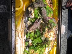 -里岛烤鱼(东港凯虹广场店)