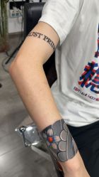 -龙之吻专业刺青·手工耳洞·纹身去色