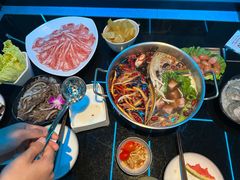 -唯爱KTV聚会餐厅(仙林东城汇店)