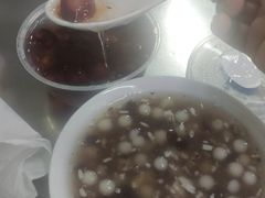 -芳婆糕团店(王府大街店)